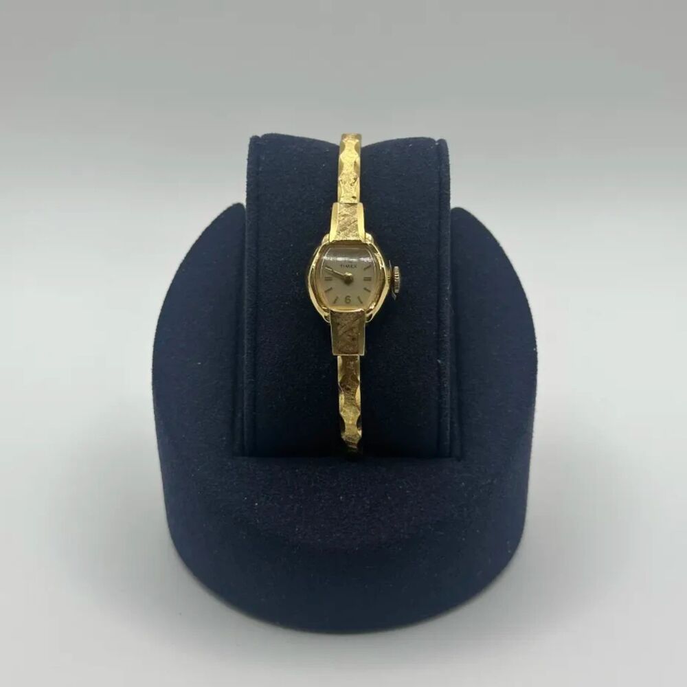 Vintage Timex Gold Tone Cavatina Manual Wind Watch